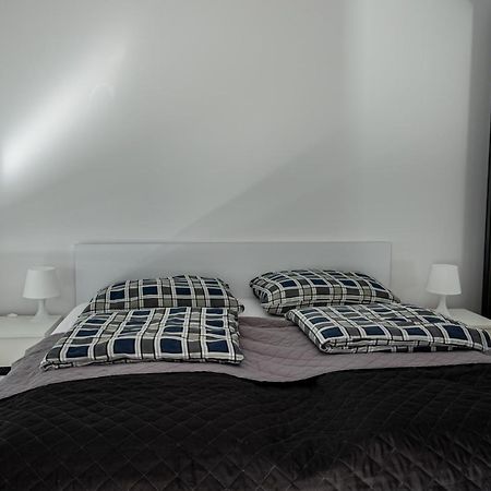 Nowy Apartament Z Duzym Tarasem I Parkingiem ชวีโนวิชแจ ภายนอก รูปภาพ